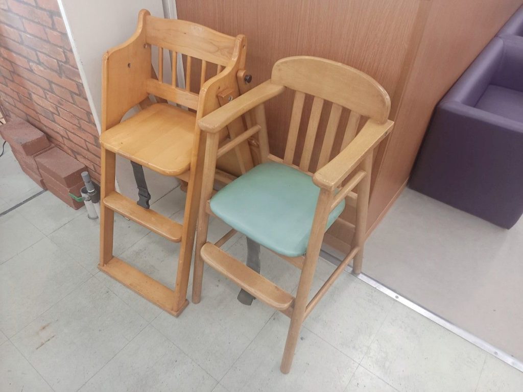 とくとく亭キッズチェア